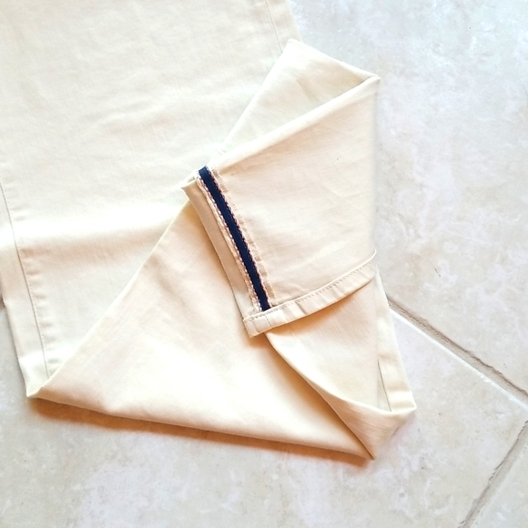 Anthropologie Pilcro High-Cuffed Jeans w/decorative navy stitch - Picture 4 of 5